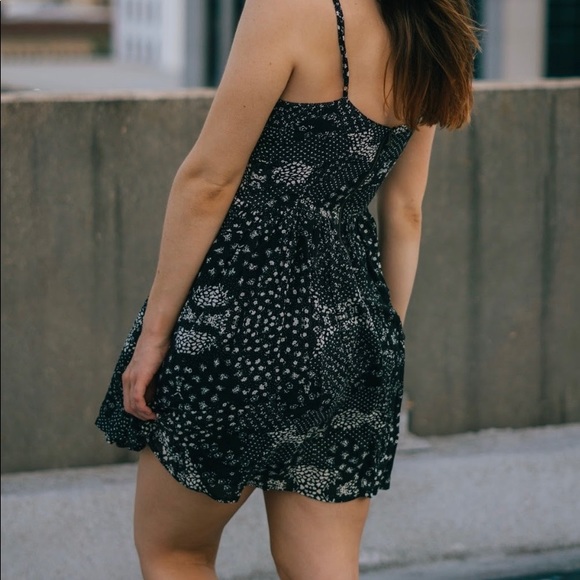 Black/White Sundress - Picture 2 of 3